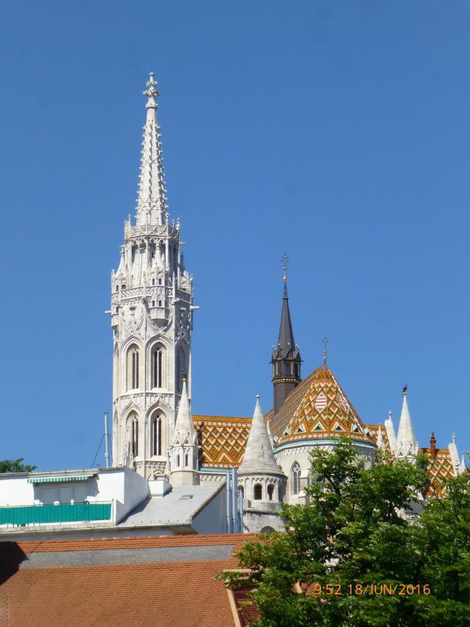 Elegant Apartment With Buda Castle View Budapest Eksteriør bilde